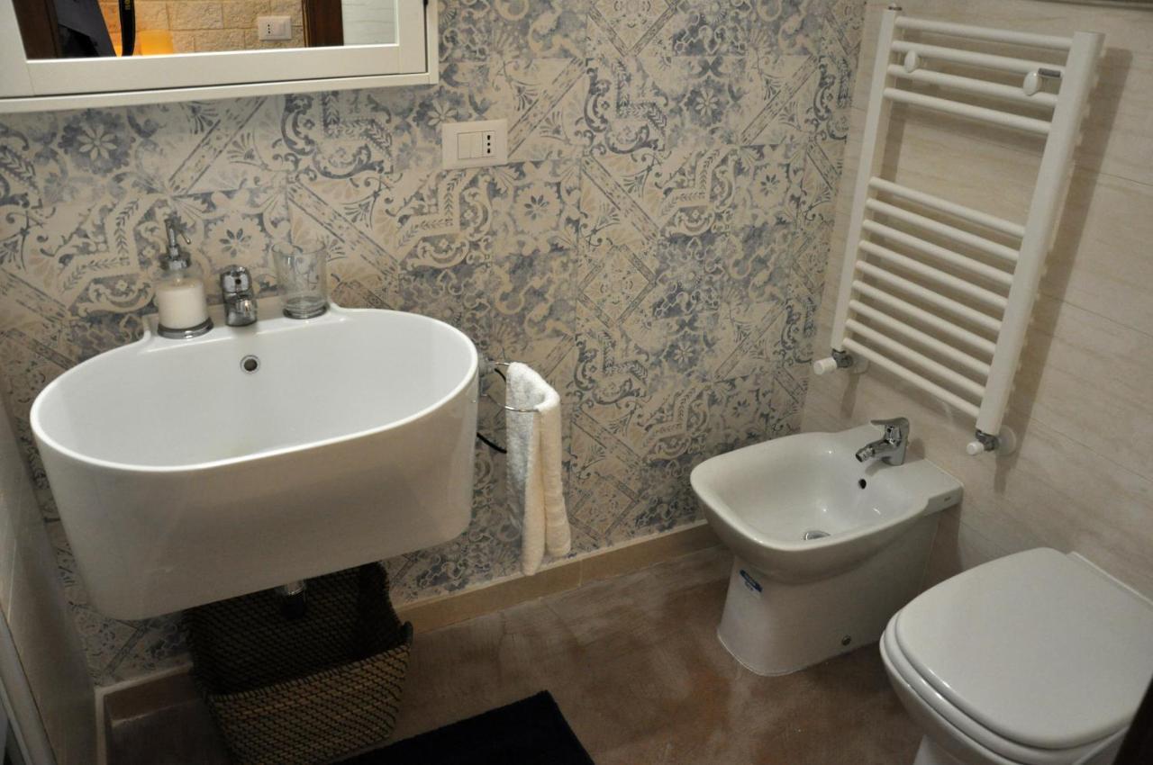 Apartamento Casa Lina Mola di Bari Exterior foto